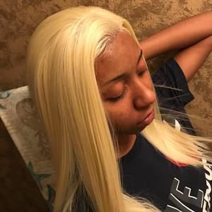 Meet your Posher, Andrea